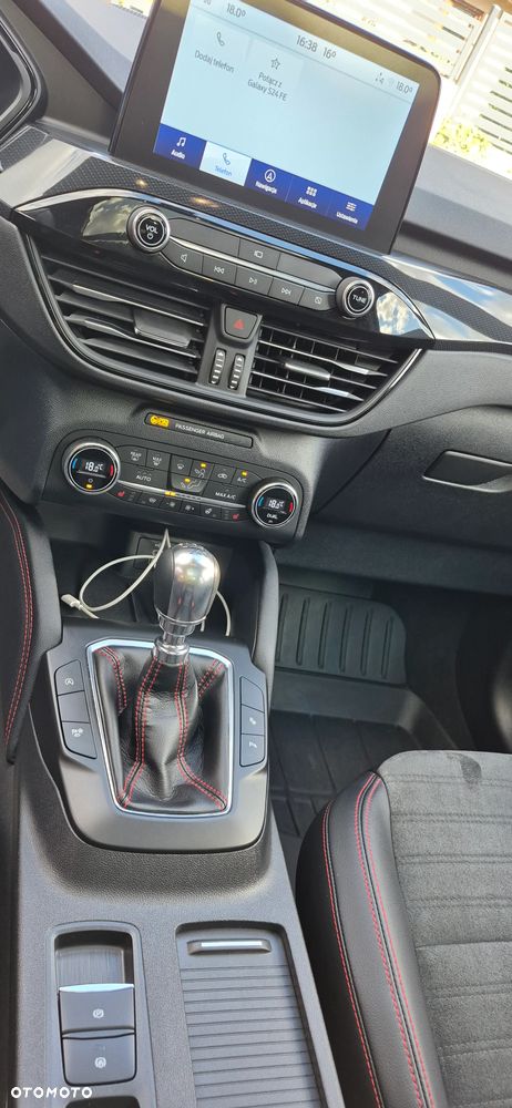 Ford Kuga 1.5 EcoBoost FWD ST-Line X - 13