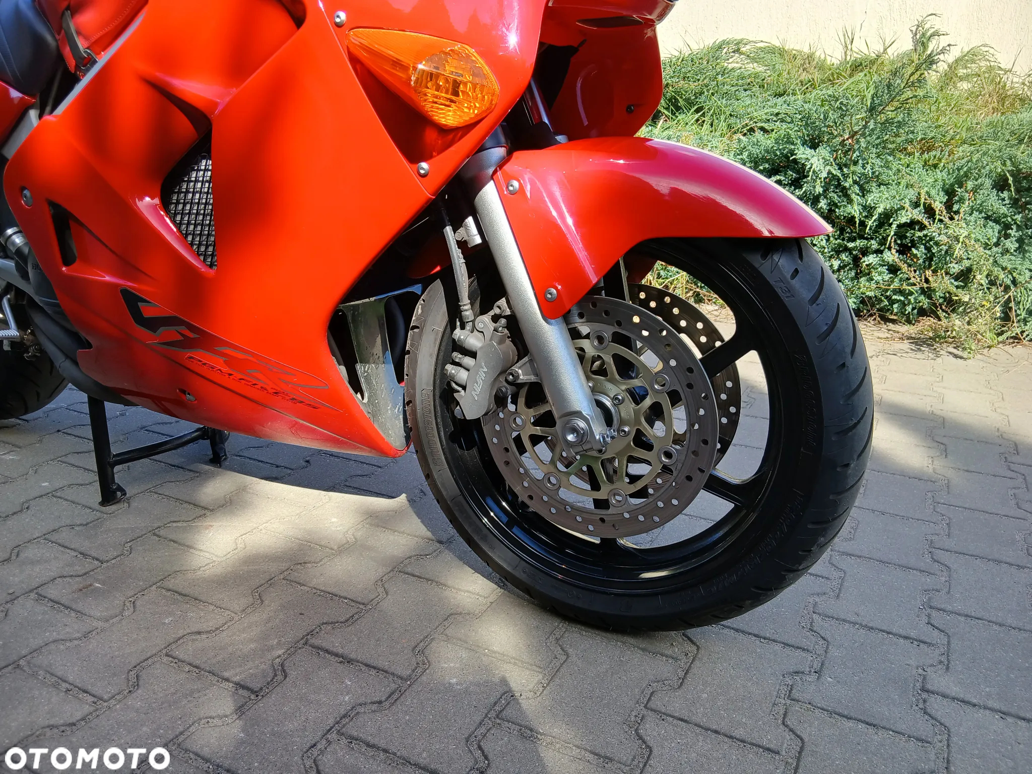 Honda VFR - 10