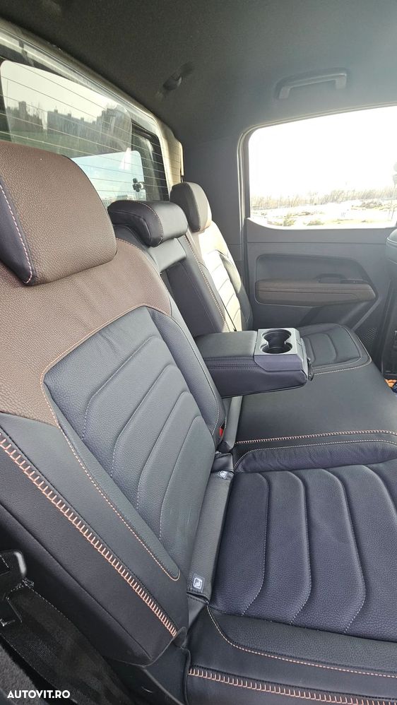 Volkswagen Amarok 3.0 TDI 241 CP 4M 10AT PanAmericana - 24