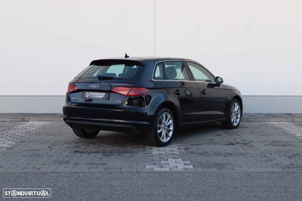 Audi A3 Sportback 1.6 TDI Advance S tronic - 16