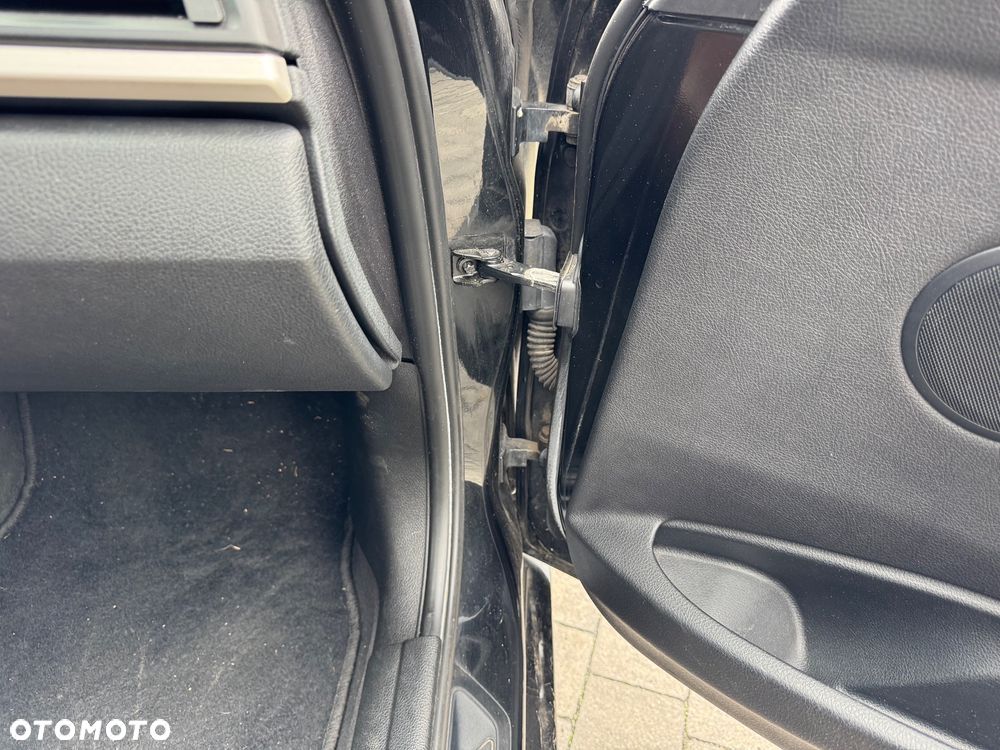 BMW Seria 3 316d - 10