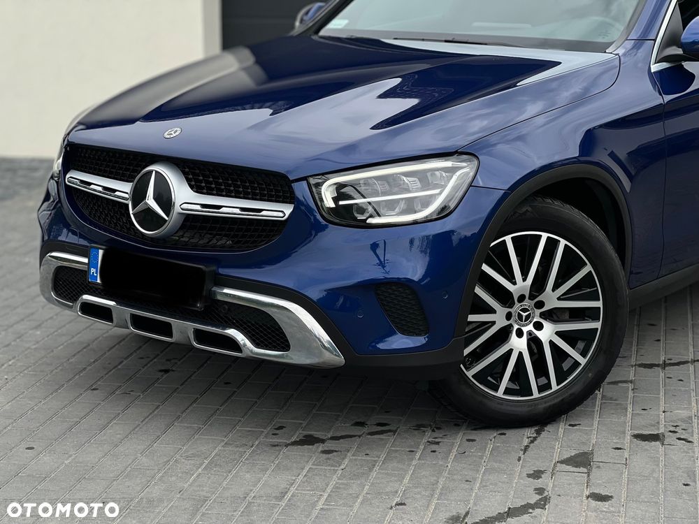 Mercedes-Benz GLC 200 4Matic 9G-TRONIC AMG Line Plus - 11