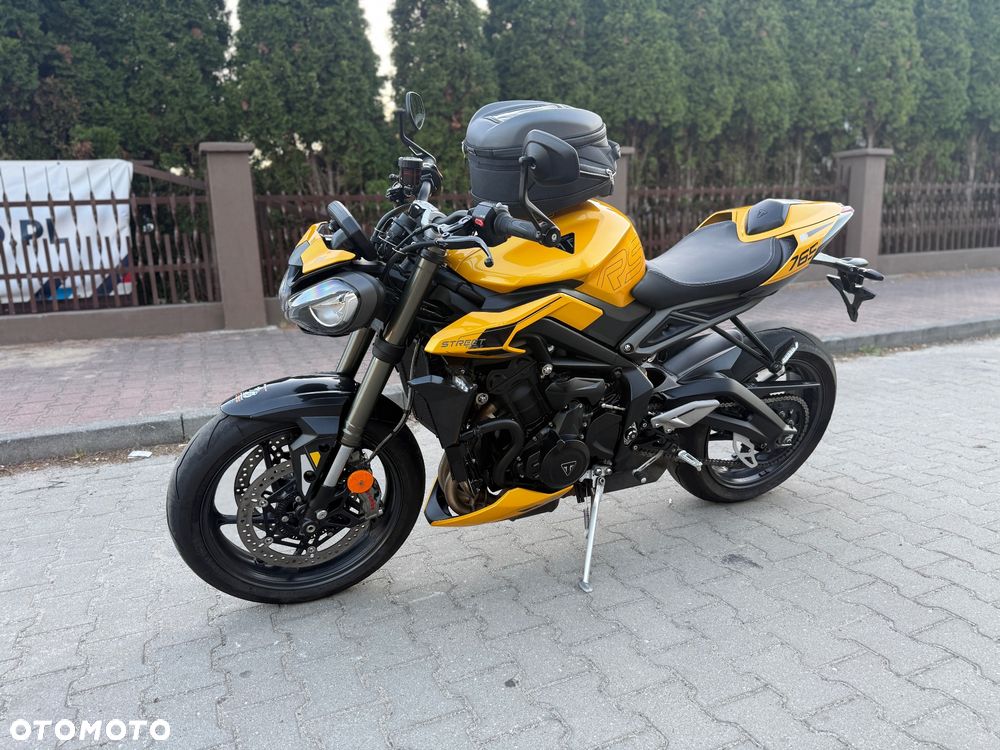 Triumph Street Triple - 25