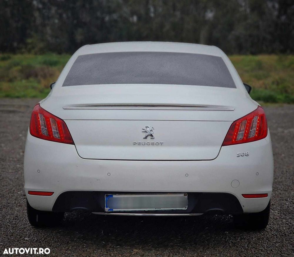 Peugeot 508 RXH Hybrid4 - 3