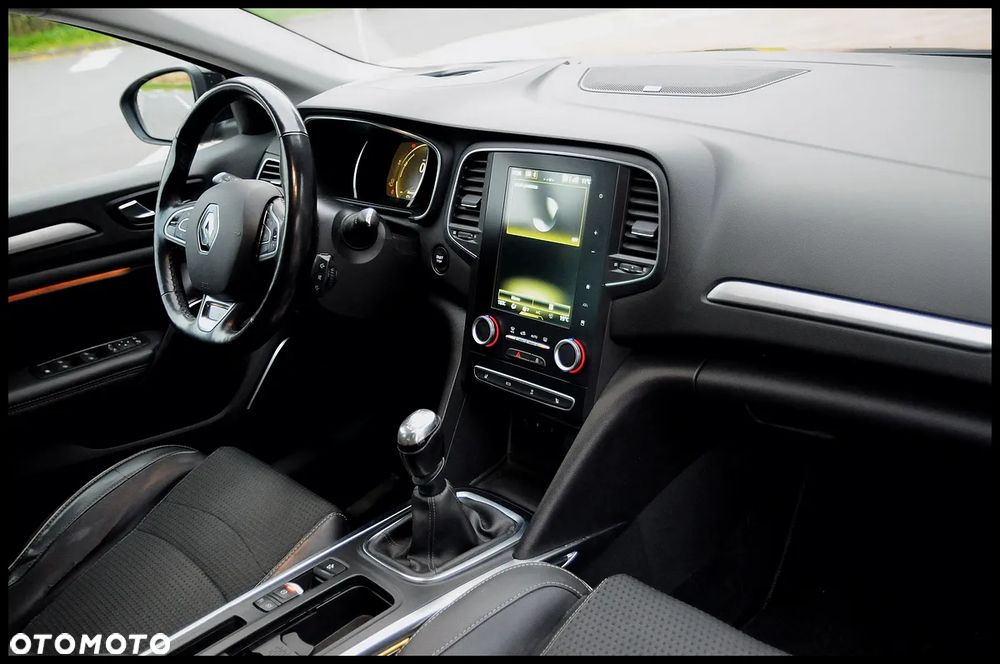 Renault Megane 1.2 Energy TCe Limited - 26