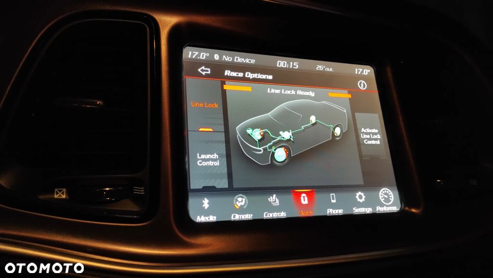 Dodge Challenger 6.4 Scat Pack - 33