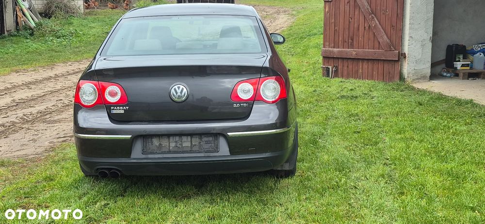 Volkswagen Passat 2.0 TDI DPF Comfortline - 4