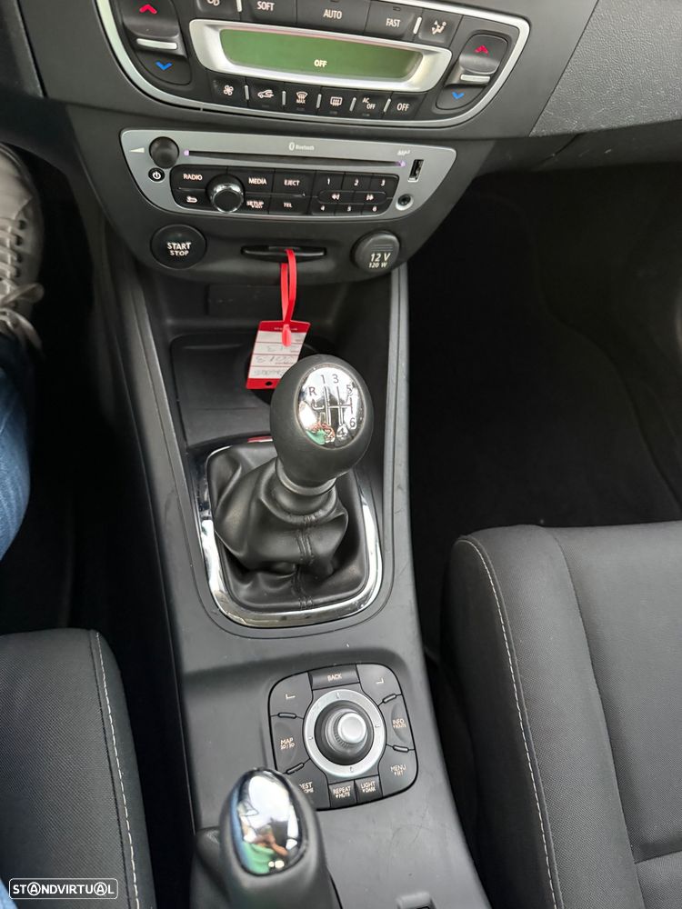 Renault Mégane Sport Tourer ENERGY dCi 110 Start & Stopp Expression - 21