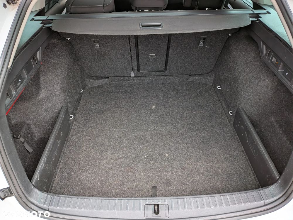 Skoda Octavia 2.0 TDI DSG First Edition - 27