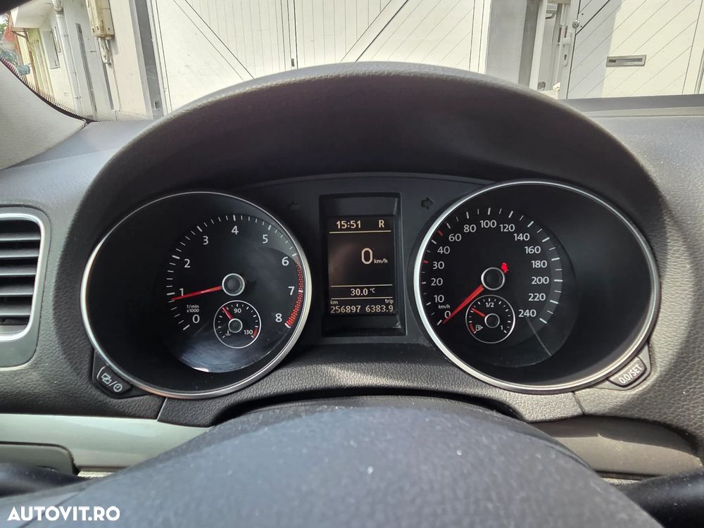 Volkswagen Golf 1.2 TSI DSG Style - 3