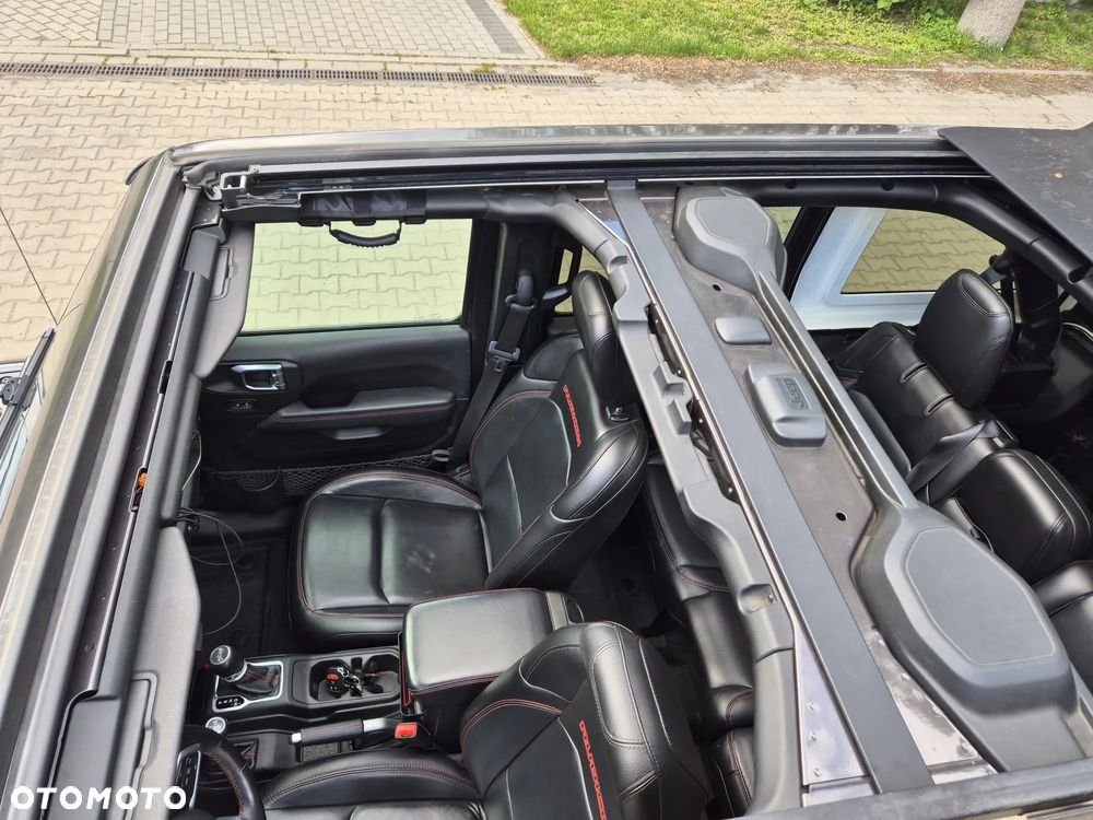 Jeep Wrangler - 27