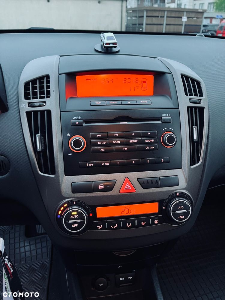 Kia Ceed 1.6 Optimum - 12