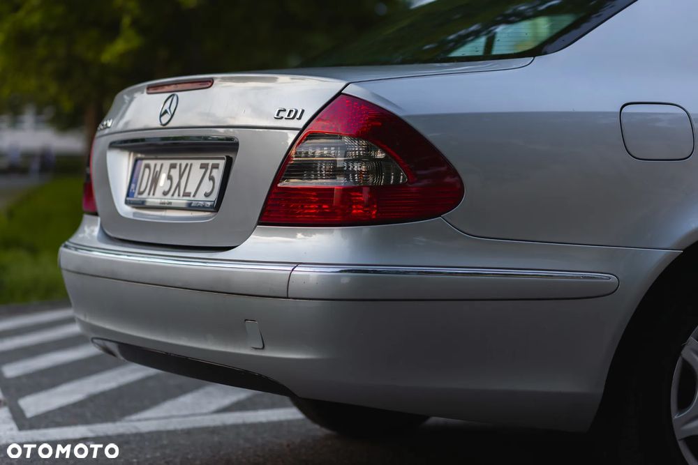 Mercedes-Benz Klasa E 220 CDI Automatik Elegance - 39