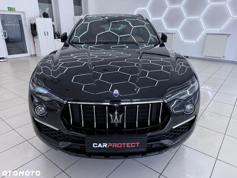 Maserati Levante Q4 GranLusso - 5