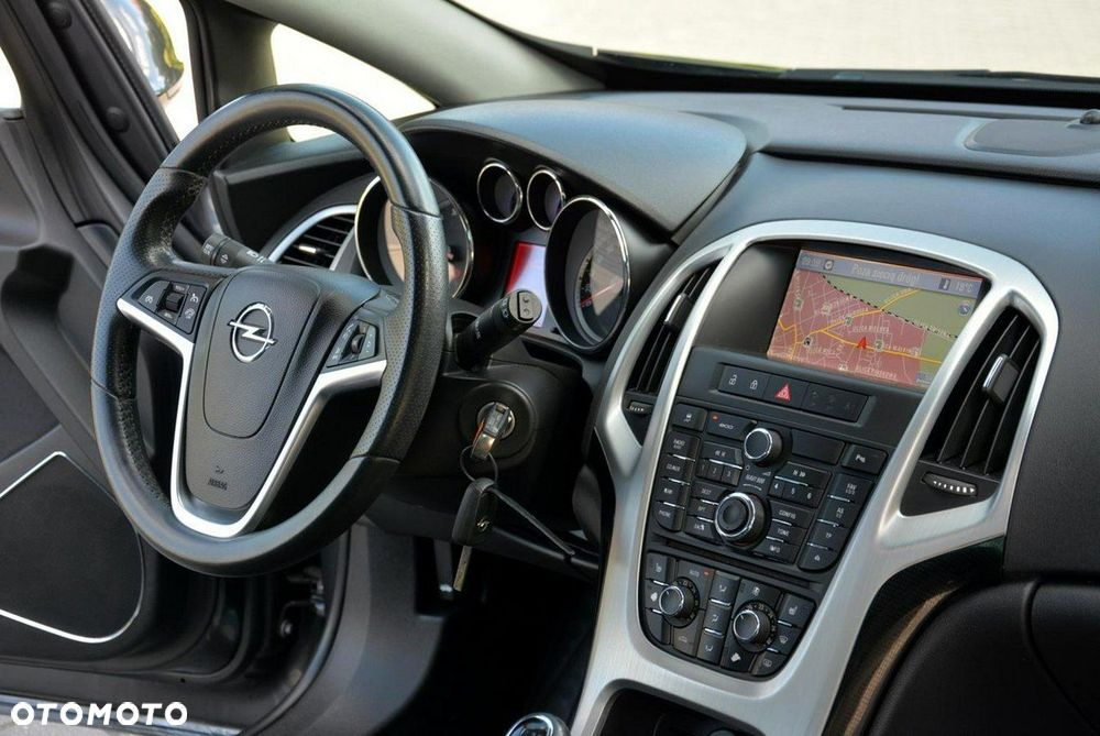 Opel Astra GTC 1.4 Turbo Innovation - 22