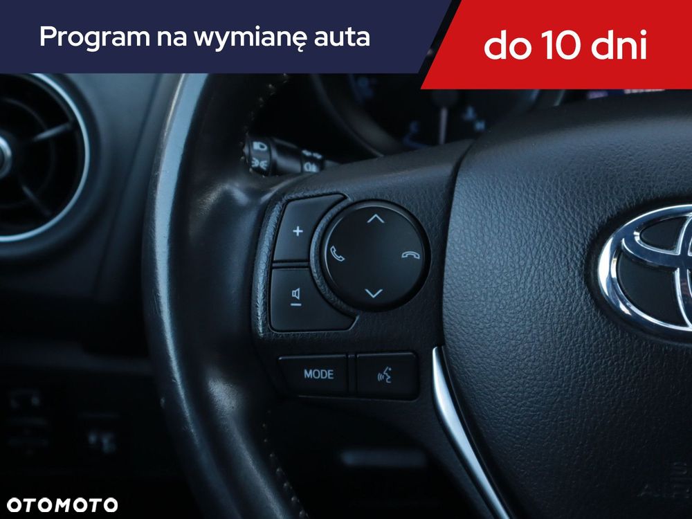 Toyota Auris - 18