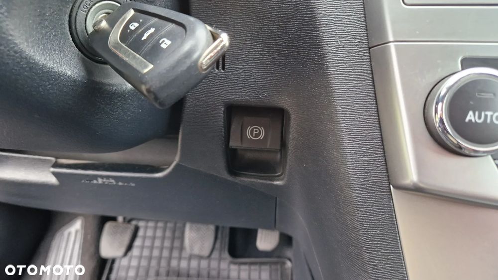 Toyota Avensis 2.0 D-4D Premium - 28