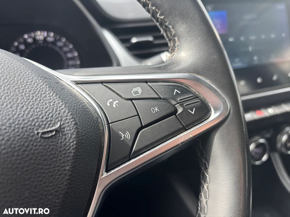 Renault Captur MHEV 140 Techno - 28