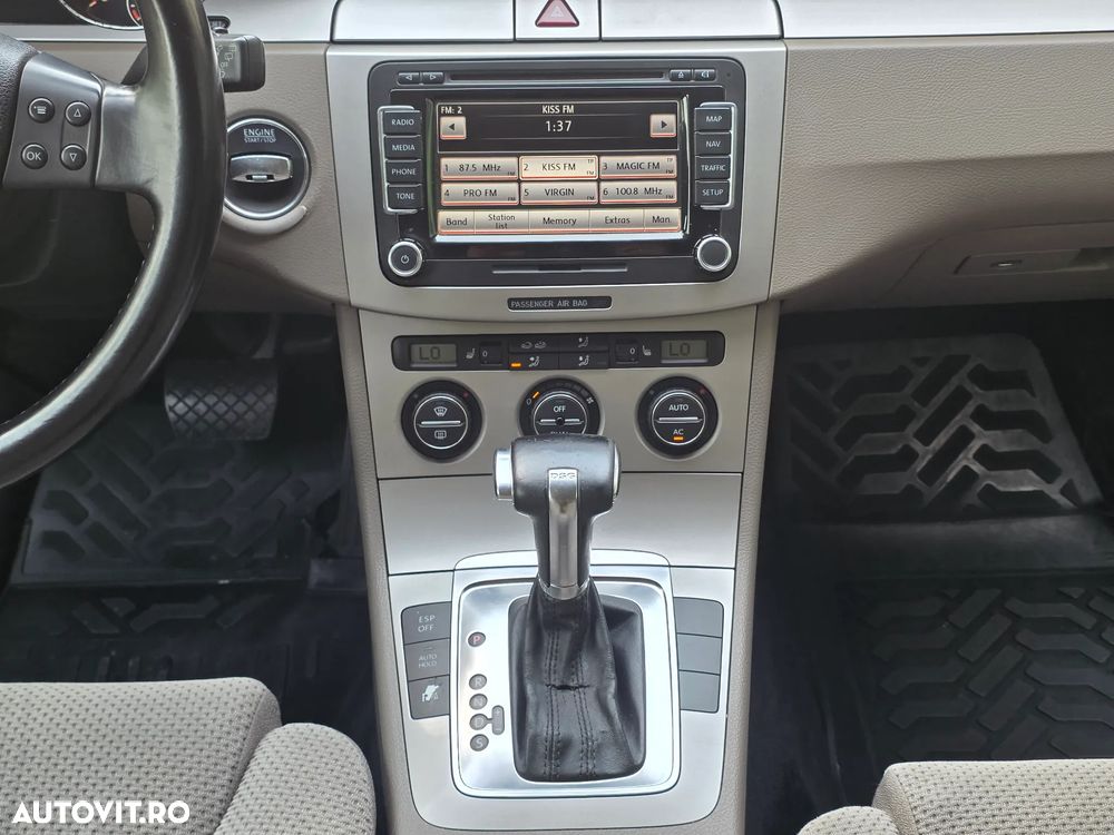 Volkswagen Passat 2.0 TDI BlueMotion Technology Highline DSG - 14