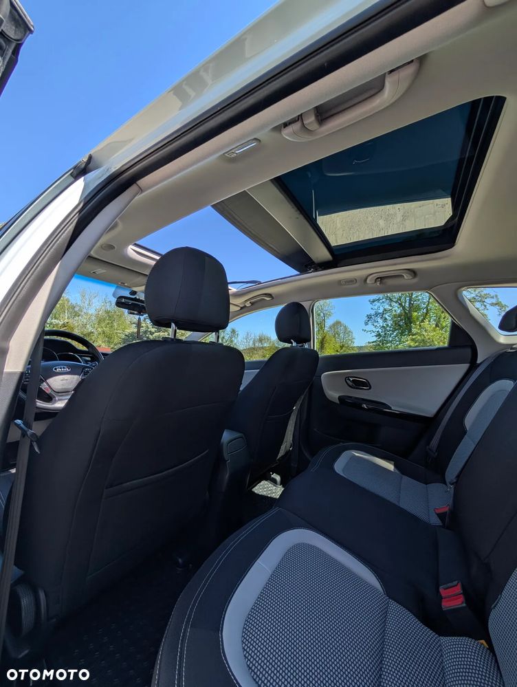 Kia Ceed - 9