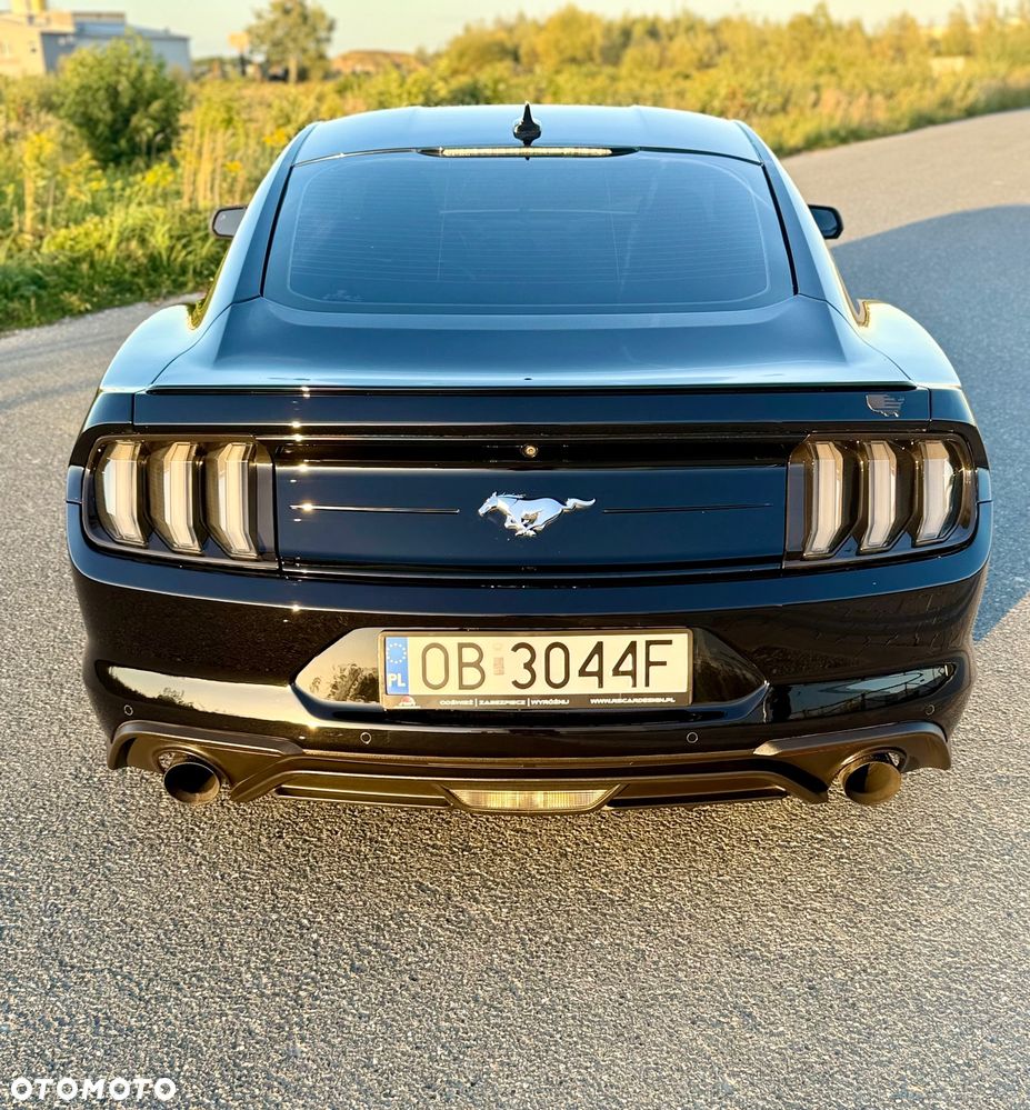 Ford Mustang - 7