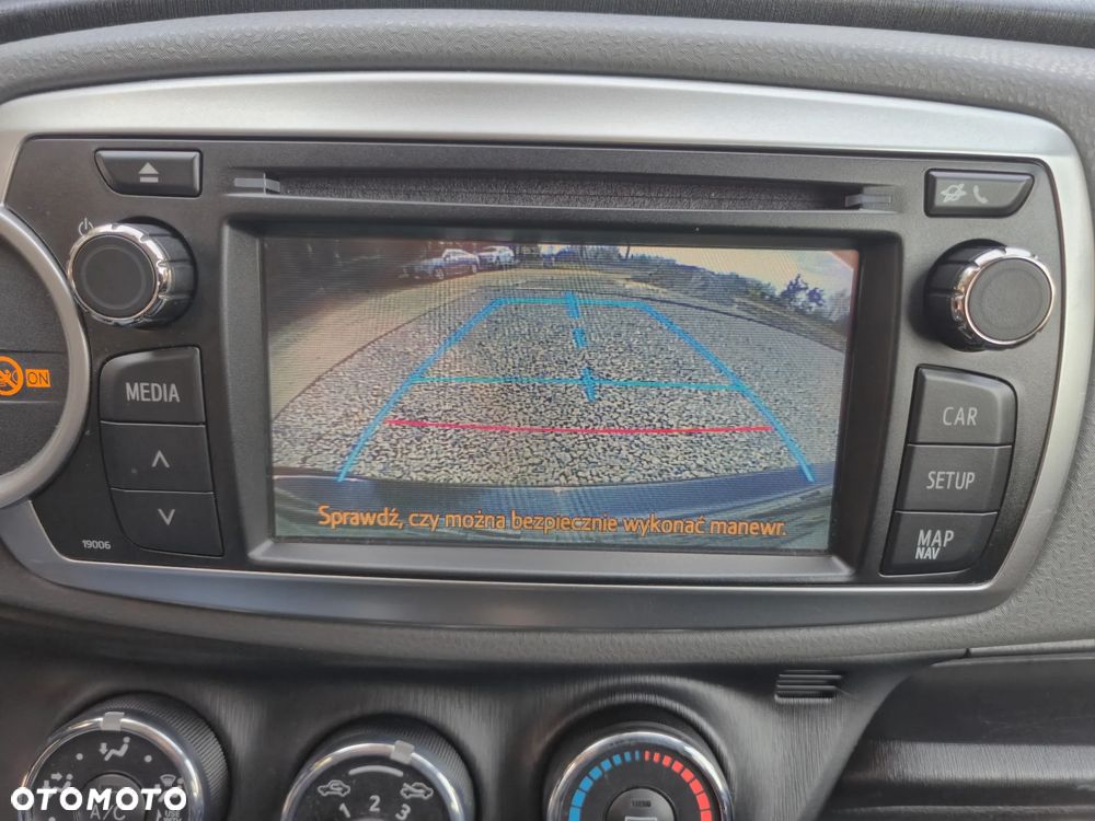 Toyota Yaris 1.33 VVT-i Life - 14