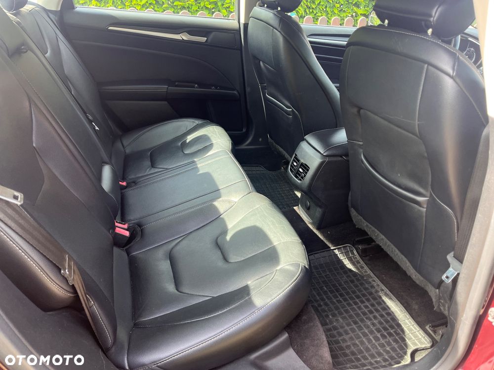 Ford Fusion 2.0 EcoBoost Titanium - 8