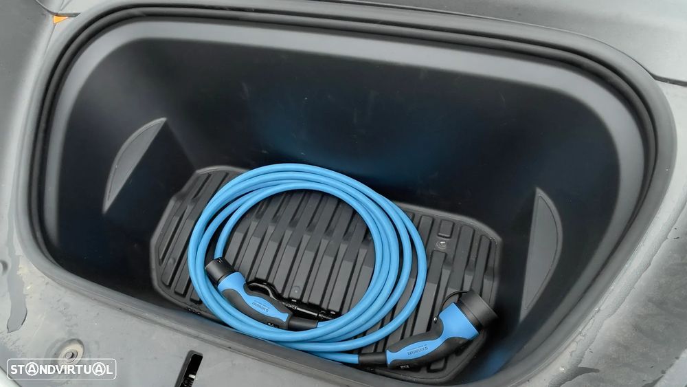 Tesla Model Y Performance Dual Motor AWD - 31