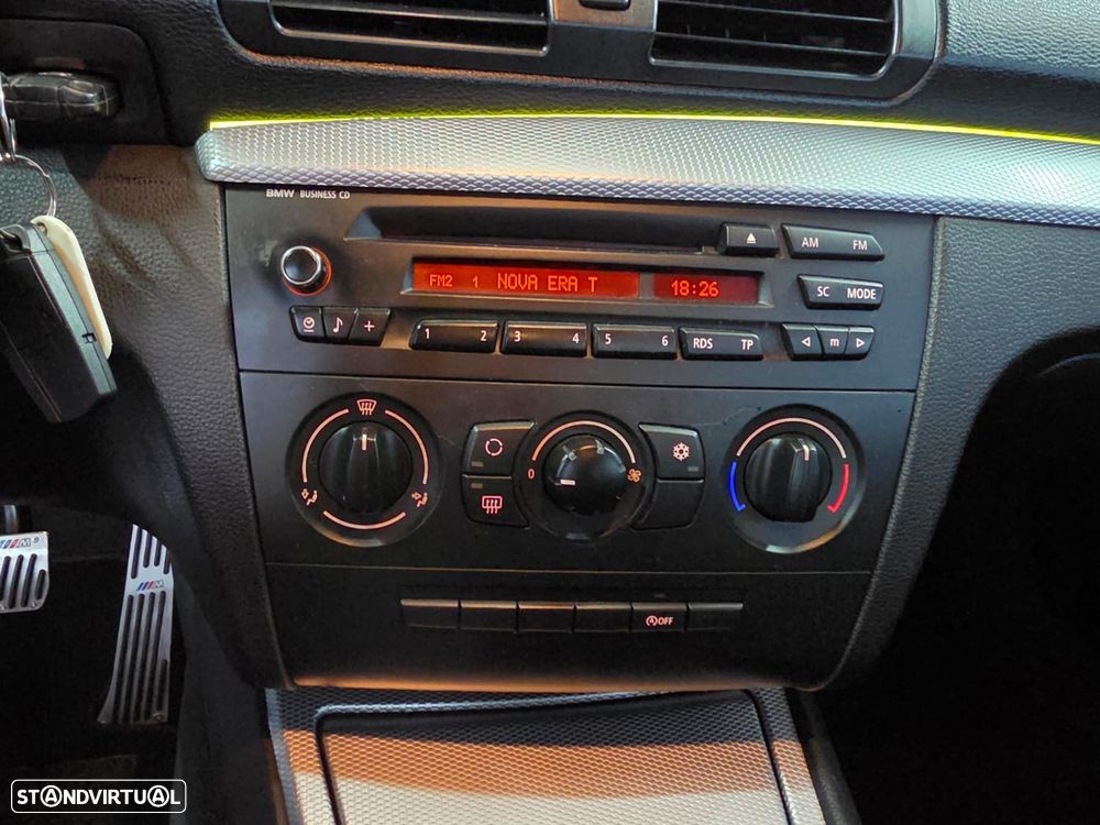BMW 118 d Limited Edition Lifestyle c/ M Sport Pack - 45