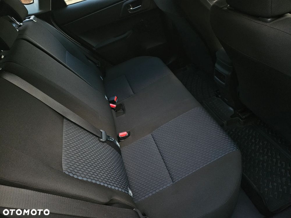 Toyota Auris 1.33 VVT-i - 27