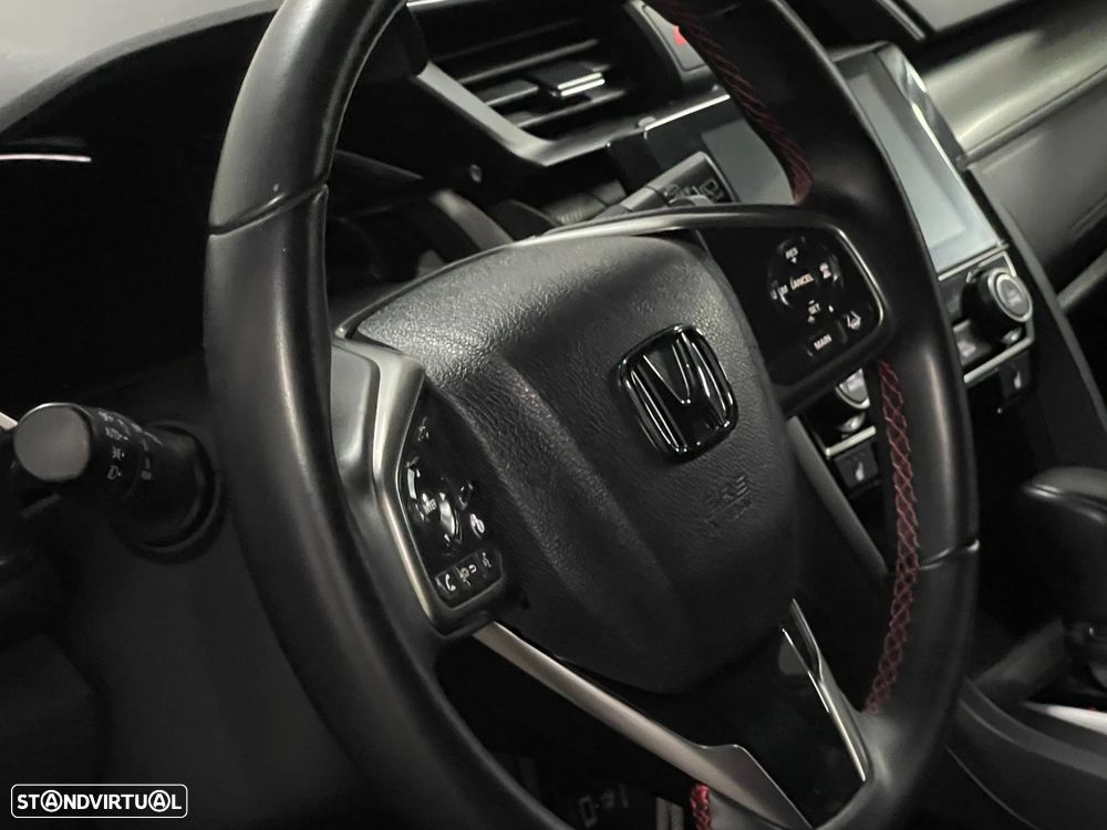 Honda Civic 1.0 i-VTEC Executive CVT - 18