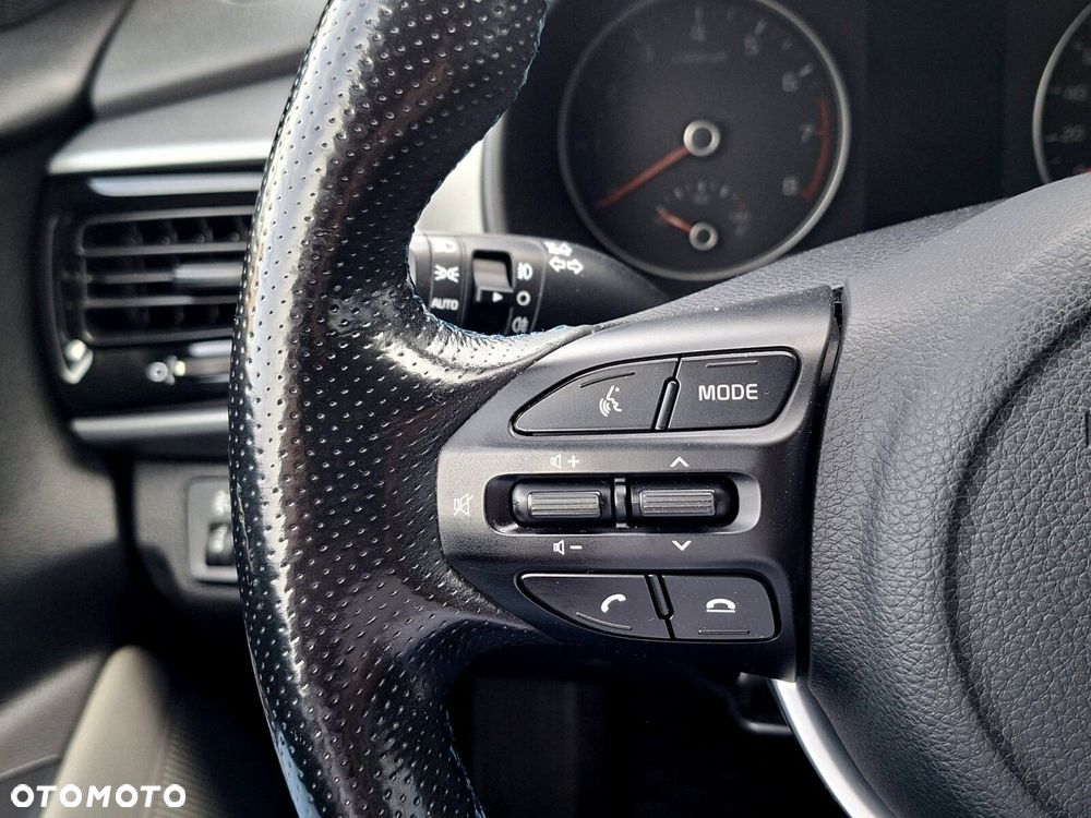 Kia Stonic 1.0 T-GDI MHEV L Business Line DCT - 26