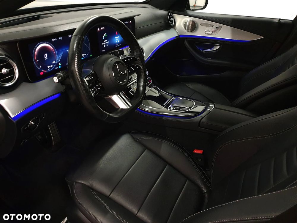 Mercedes-Benz Klasa E 300 de 4Matic 9G-TRONIC AMG Line - 9
