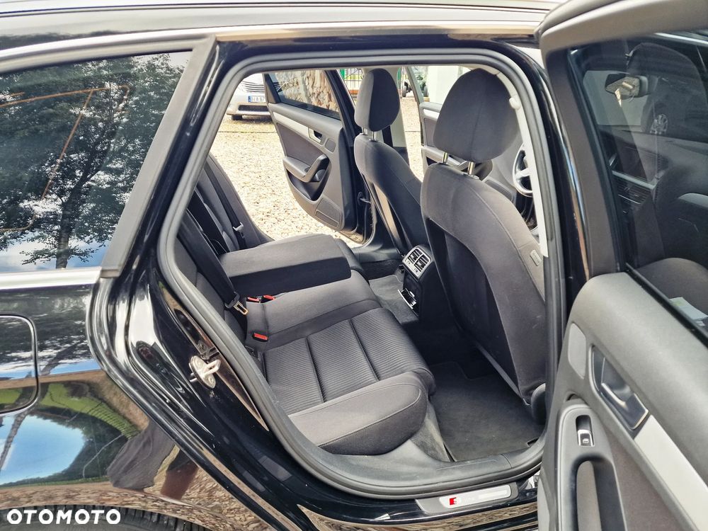 Audi A4 Avant - 16