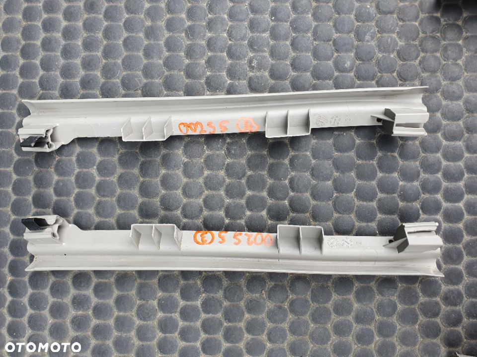Oslona Slupka Progu Plastik Tapicerka Wnetrza PlatinHell AUDI A4 B6 B7 - 7