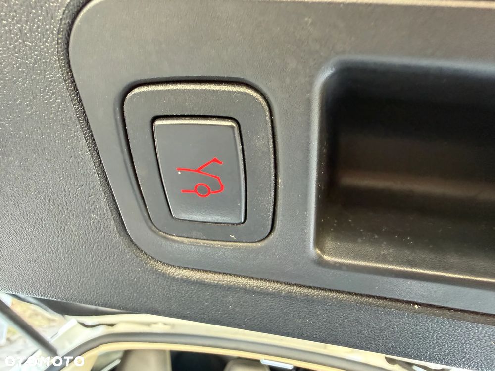 Tesla Model S 85D Allradantrieb - 19