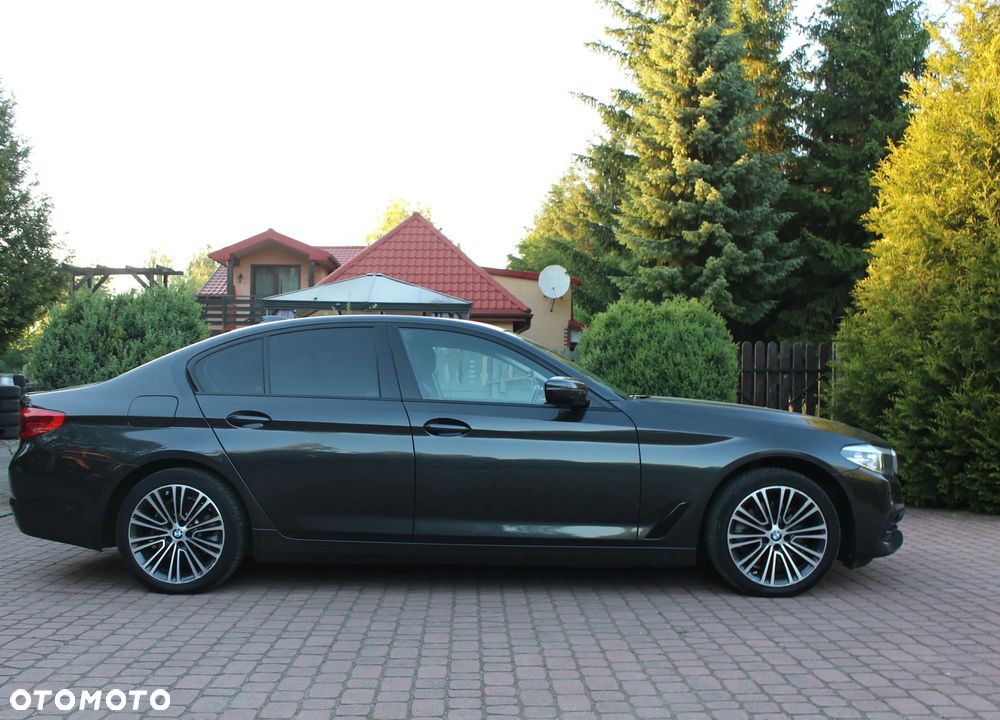 BMW Seria 5 520d Efficient Dynamics Edition Sport Line - 7