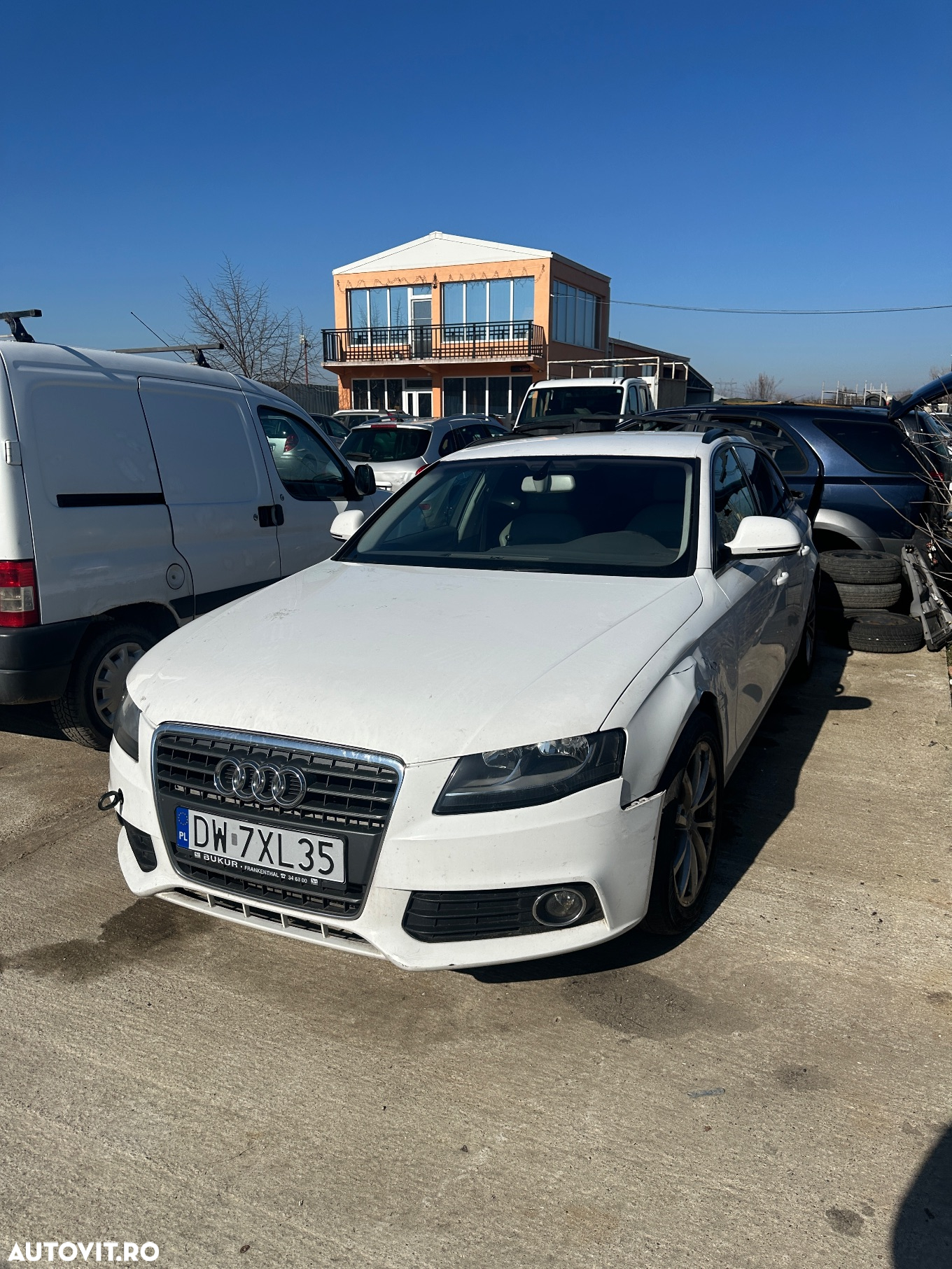 Dezmembrez Audi A4 B8 - 2