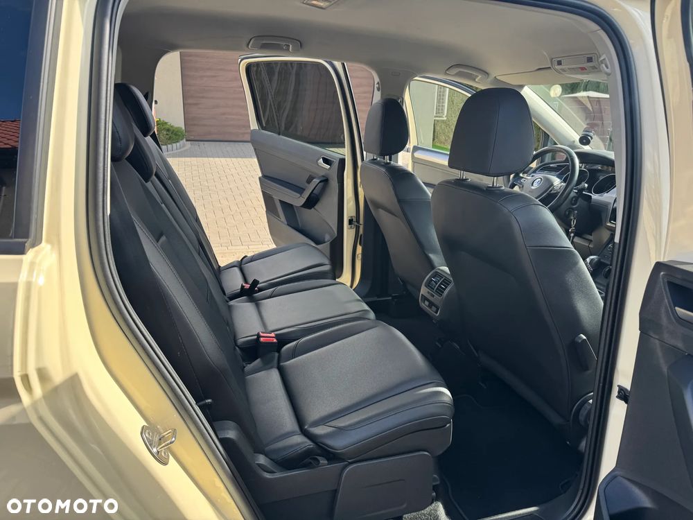 Volkswagen Touran 2.0 TDI SCR DSG Comfortline - 12