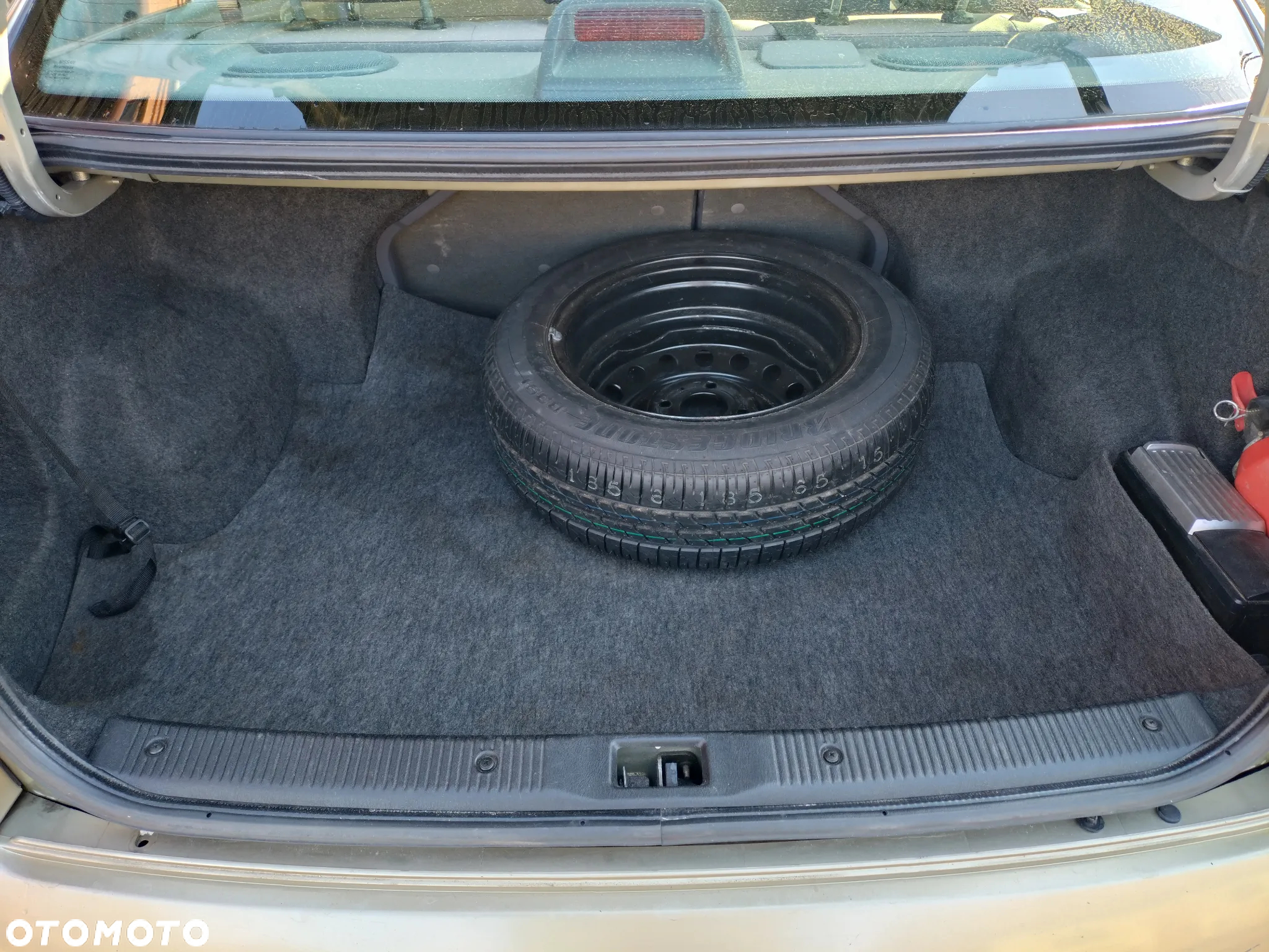 Nissan Almera - 9