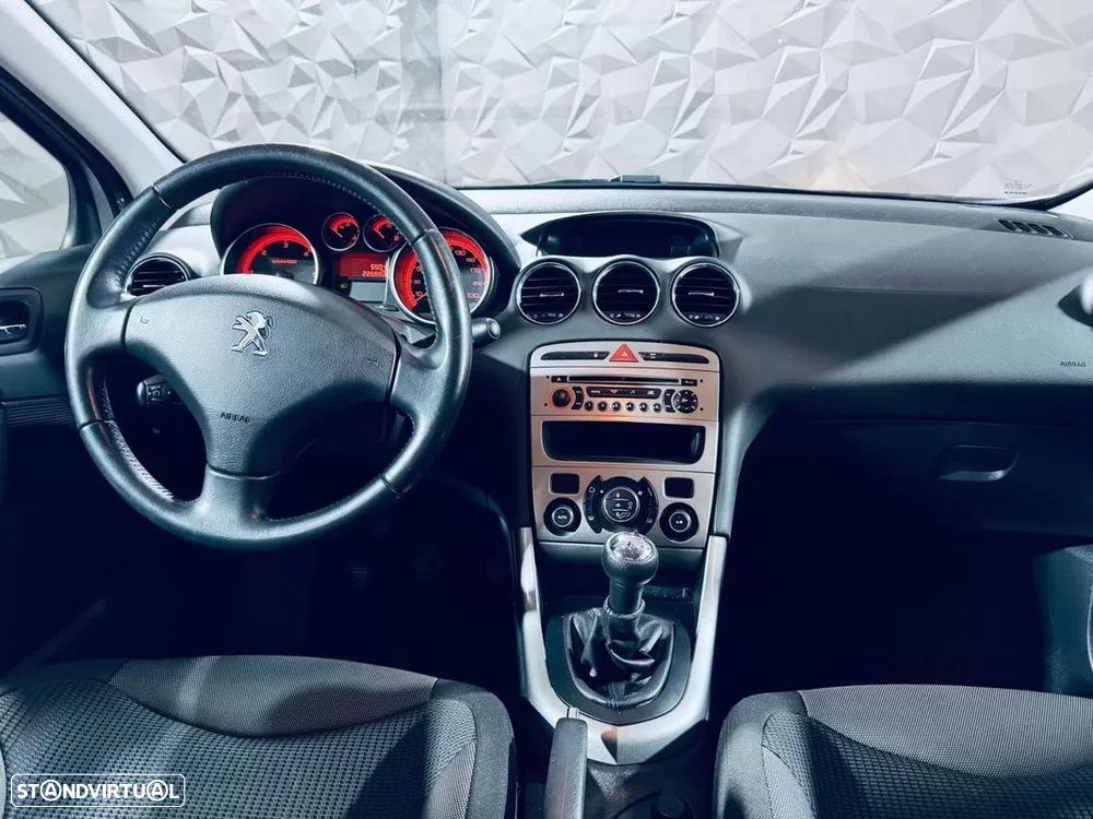 Peugeot 308 1.6 HDi Executive - 8