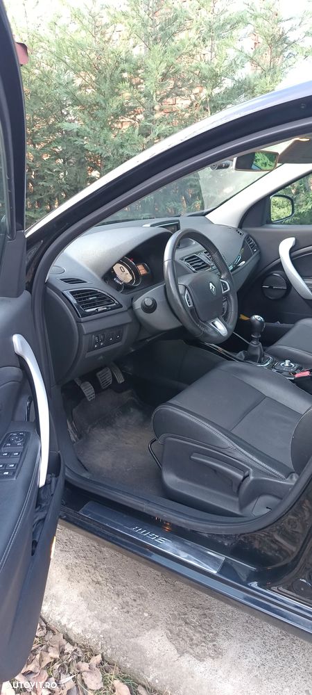 Renault Megane ENERGY dCi 110 Start & Stop Bose Edition - 7