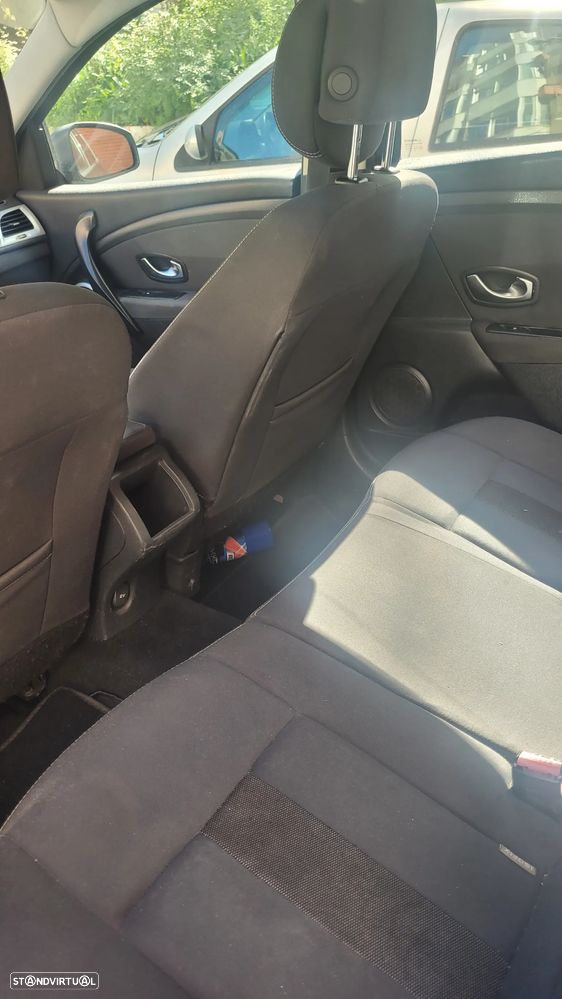 Renault Mégane Sport Tourer 1.5 dCi Dynamique - 7