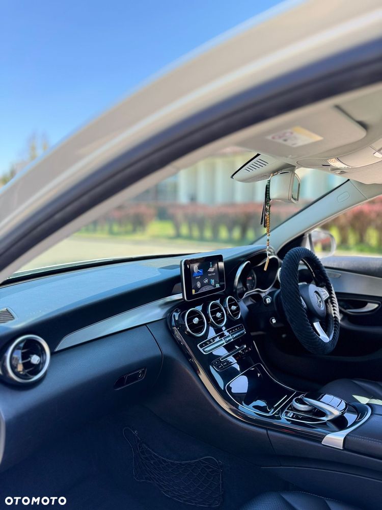 Mercedes-Benz Klasa C 220 (BlueTEC) d BlueEFFICIENCY Edition 7G-TRONIC AMG Line - 2
