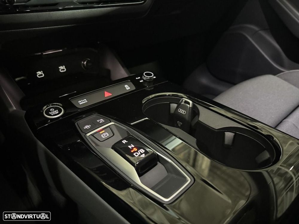 Audi A6 Sportback e-tron ack 83 kWh SE Business - 33