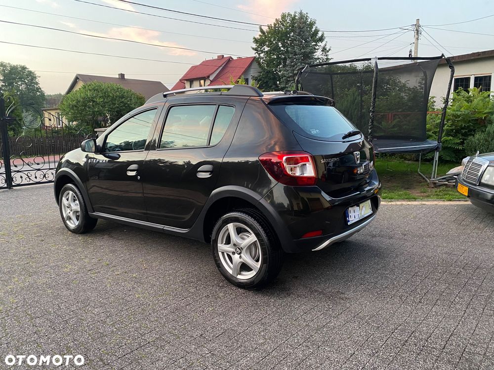 Dacia Sandero 0.9 TCe SL Celebration S&S - 6