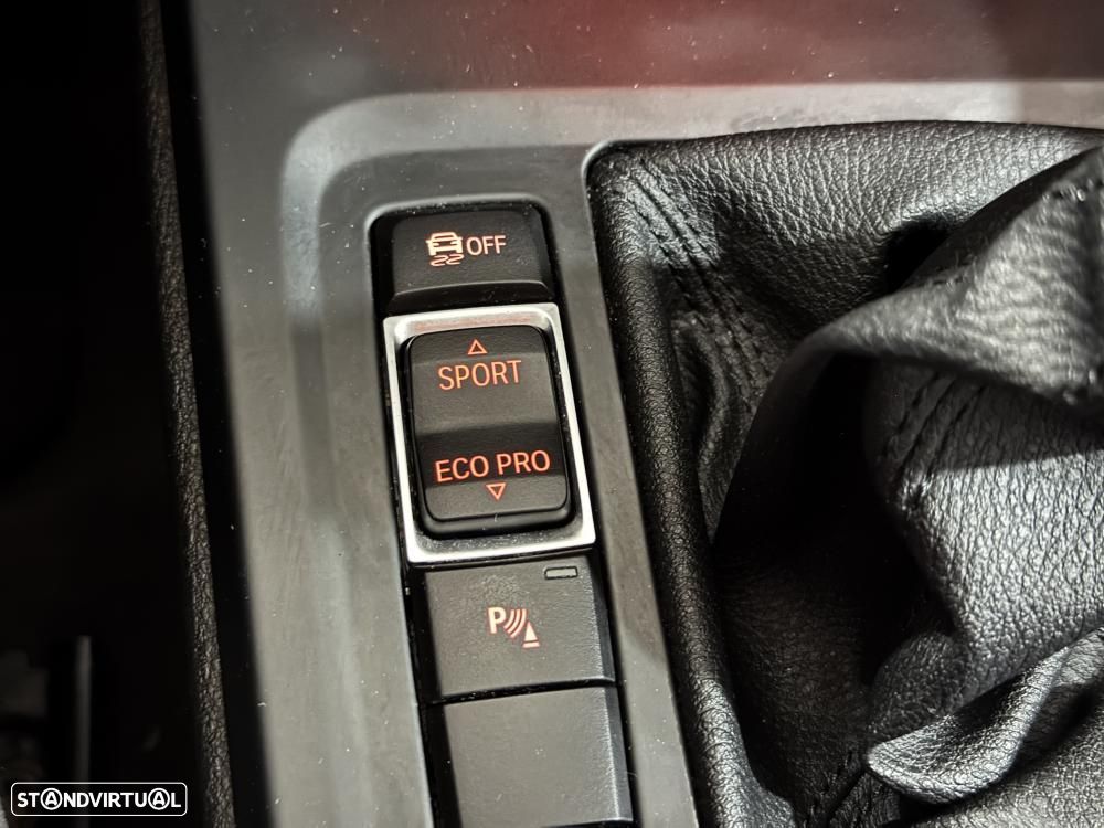 BMW X1 16 d sDrive Advantage - 36