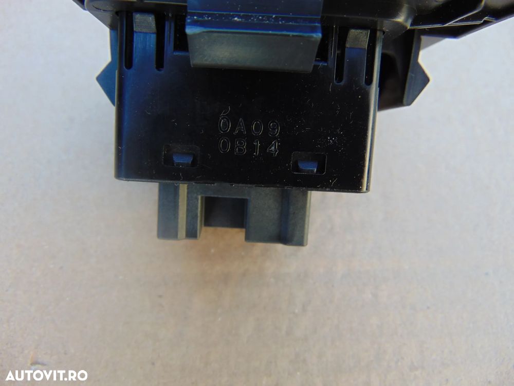 Butoane incalzire scaune Mitsubishi Outlander 3 an 2012-2021 comenzi incalzire scaune outlander 3 - 4