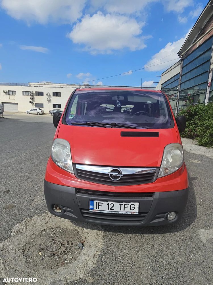 Opel Vivaro - 8