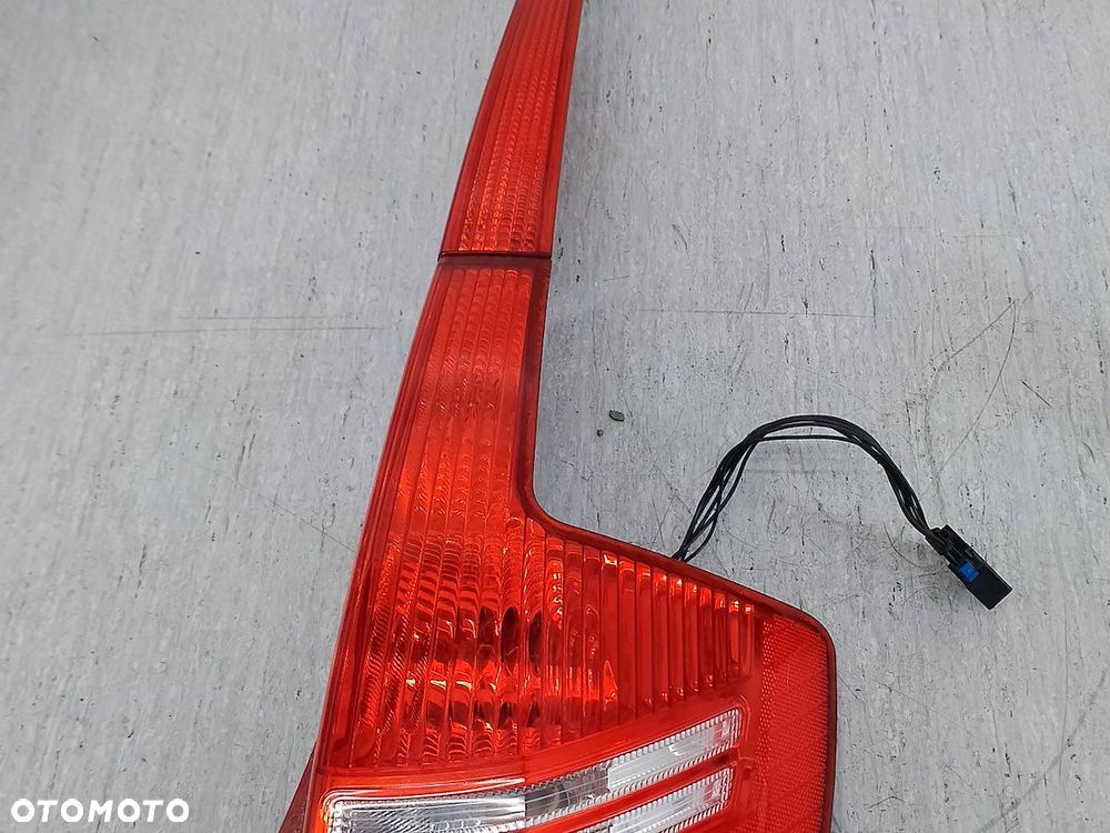 LAMPA TYLNA PRAWA CITROEN C4 I 9655863980  9655863780 HATCHBACK - 1